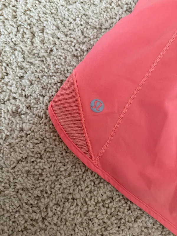 Lululemon Hotty Hot 2.5" Shorts - Image 3