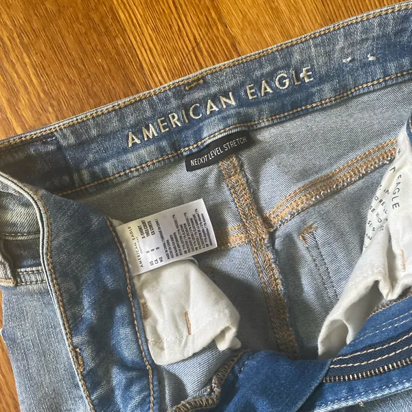 American Eagle Ripped Jeans - Image 6