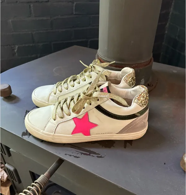 Camo, hot pink, and gold vintage havanas - Image 3
