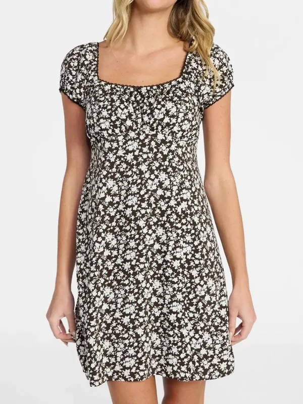 🎉4 for $20 NWT No Boundaries Fit and Flare Dress with Puff Sleeves, XS - Image 2