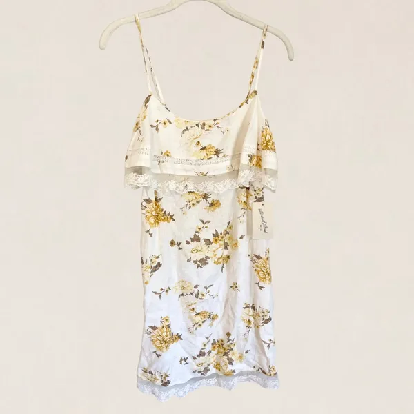 Universal Threads Womens Floral Linen‎ Blend Lace Trim Ruffle Mini Dress White S - Image 3