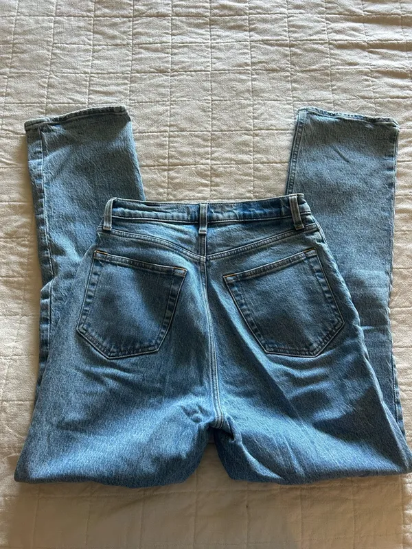 Abercrombie & Fitch 90’s Straight Ultra High Rise Curve Love Jeans - Image 4