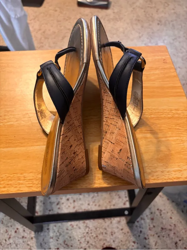 Lilly Pulitzer McKim wedge sandals size 9 - Image 6
