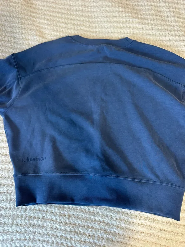 Lululemon Softstreme Crew Cropped - Image 2