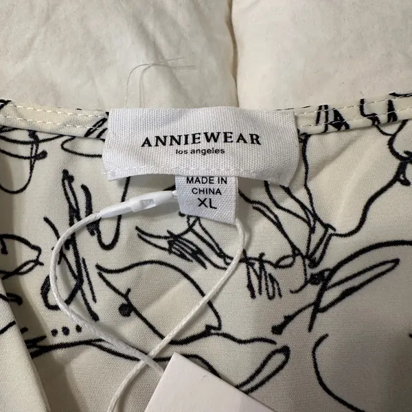 Anniewear Sketch Flower Midi Dress - NWT - Size XL Cream and Black Midi Dress - Image 10