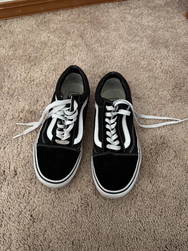 Old Skool Vans Sneakers - Image 2