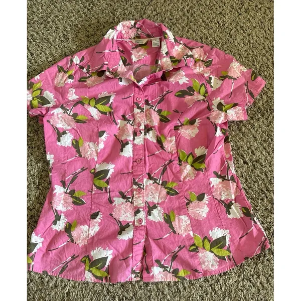 Rider Women's Pink Floral Short Sleeve‎ Button Down Blouse Size Medium - Image 3