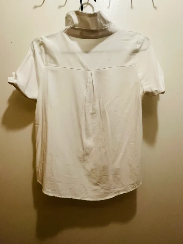 IYF women top Size M - Image 5