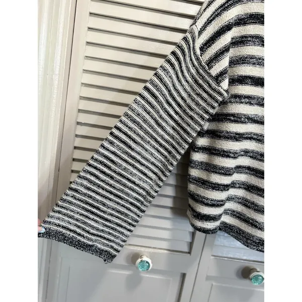 Billabong Striped Tie‎ Up Sweater Long Bell Sleeve Size L Black/Cream Knit Soft - Image 5
