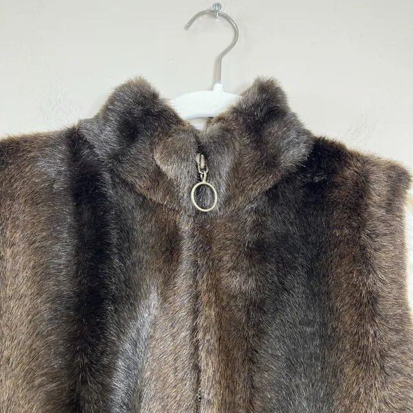 Women's Faux Fur Vest Full‎ Zip Ann Taylor Luxury Mock Neck Small - Image 5