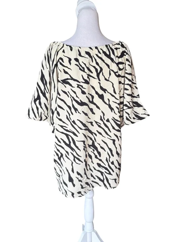 Anthropologie Entro Zebra Print Puff Sleeve Blouse Top Womens Small NEW - Image 3