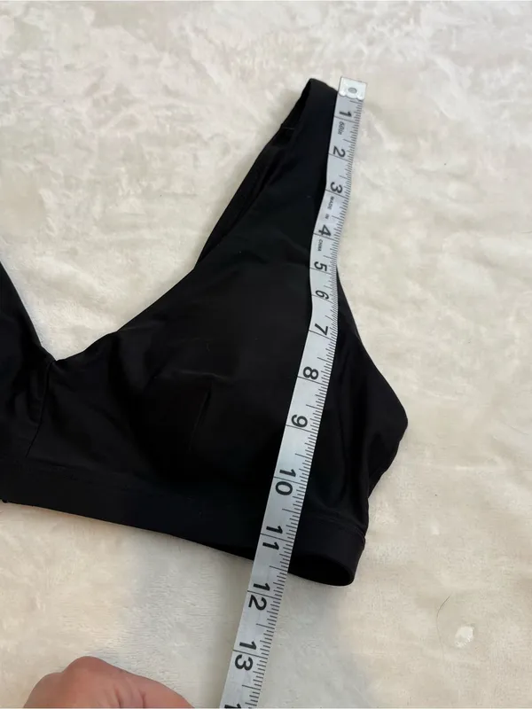 Lululemon Swim Black Bikini Top Size 6 removable cups - Image 6