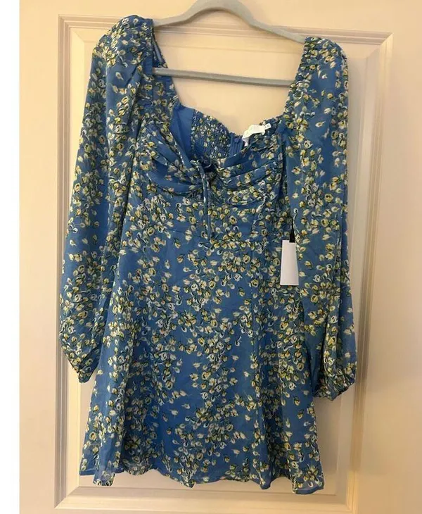 NEW Blue ASTR The Label Vivian Floral Smocked Mini Dress XS $110 - Image 3