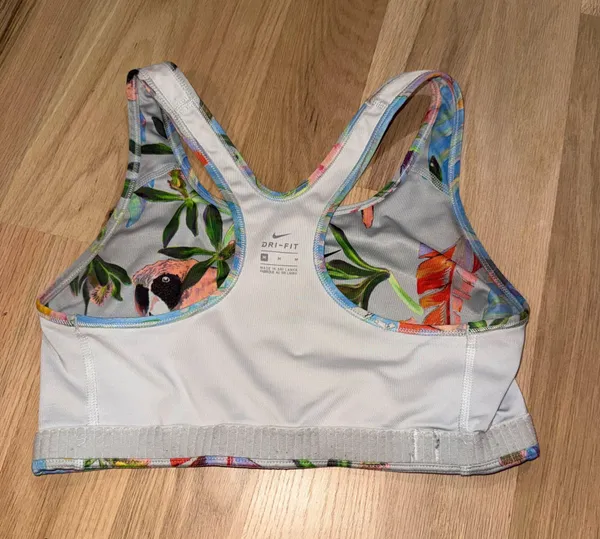 Nike Sports Bra Dri-Fit - Image 3