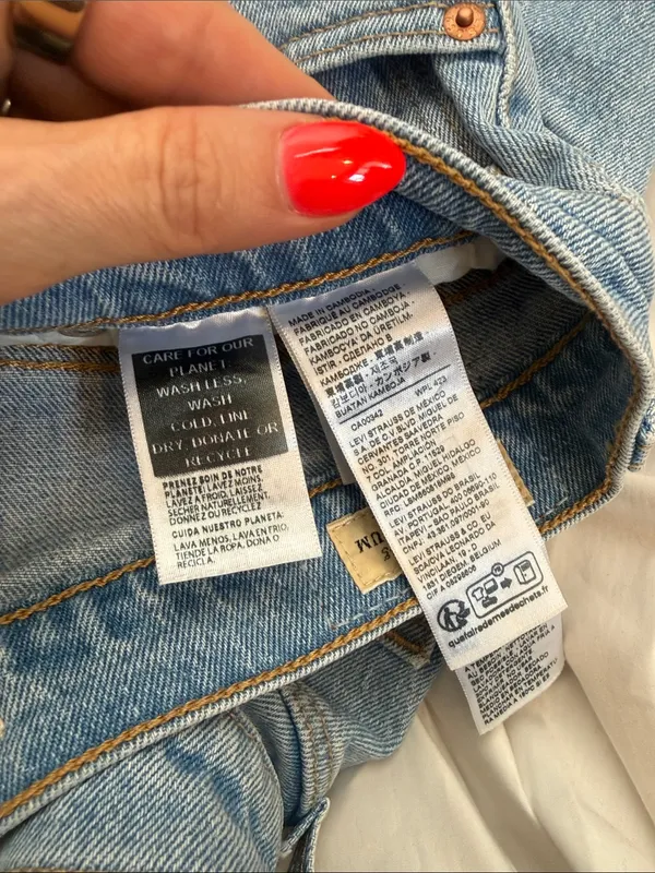 Levi’s Ribcage Straight Blue Denim High Rise Jeans Size 28 - Image 9