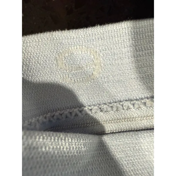 Lululemon Swiftly Tech Short Sleeve crop Light Blue Size‎ 6 flaw - Image 6