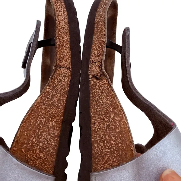 Birkenstock Women's Silver Gizeh Leather Sandals Size 40 / 260 / 9 - Image 10