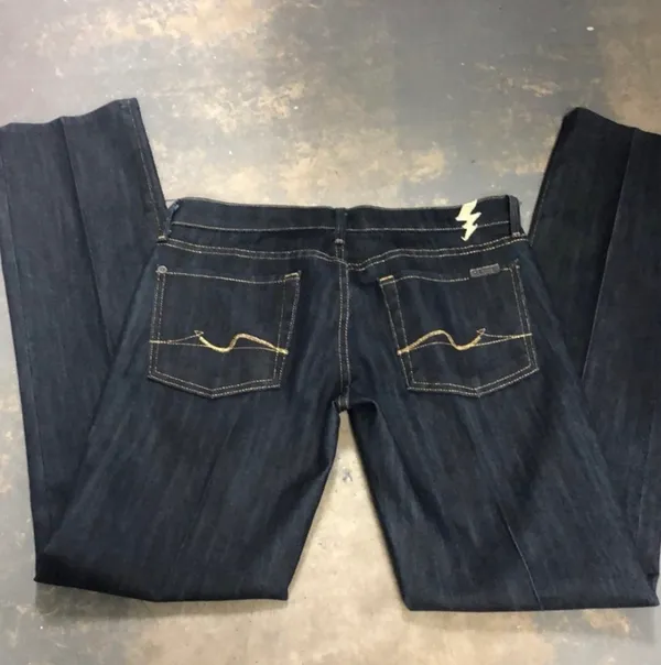 7 for All mankind Jeans Straight Size 28 Hemmed Bin P11 - Image 2