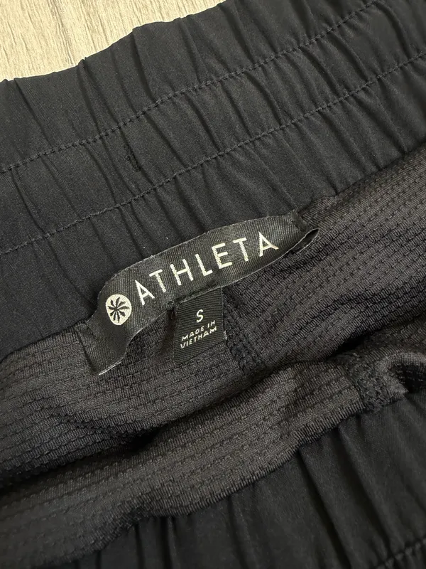 Athleta Black Drawstring Skort Size Small Built-In Shorts Zip Pocket Golf Tennis - Image 4