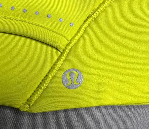 Lululemon Run For It All Beanie NWT Yellow - Image 5