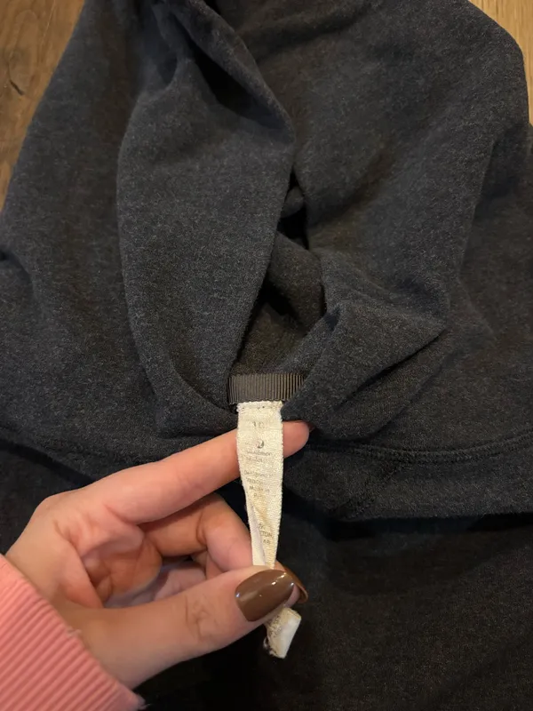 Lululemon cropped hoodie  - Image 3