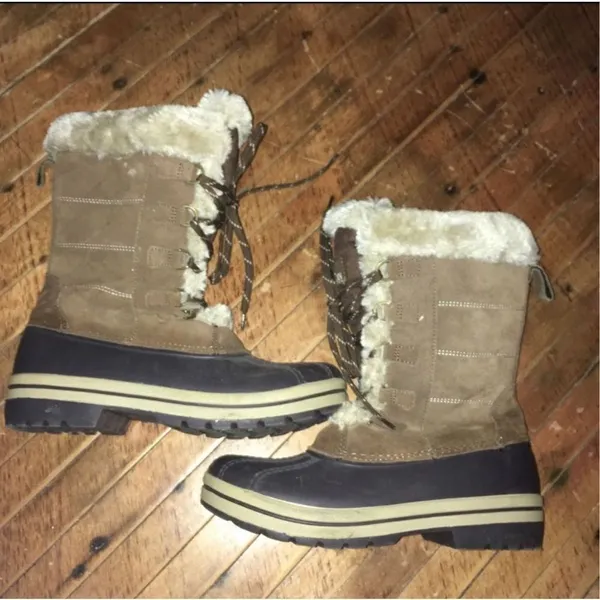 Magellan Outdoors, faux fur lace up duck boots - Image 5