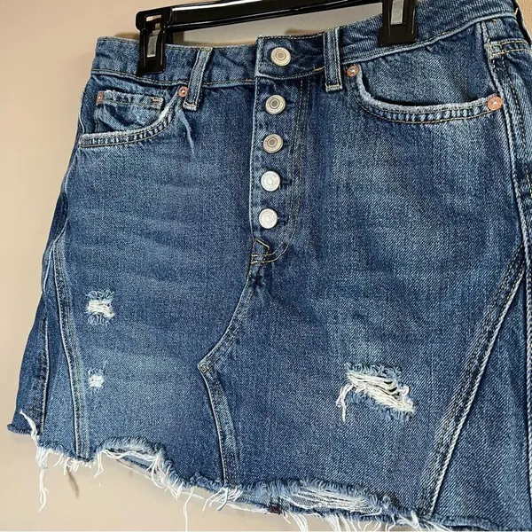 ✨ Free People We the Free Women’s Denim Button Fly Mini Skirt Raw Hem 29 - Image 3