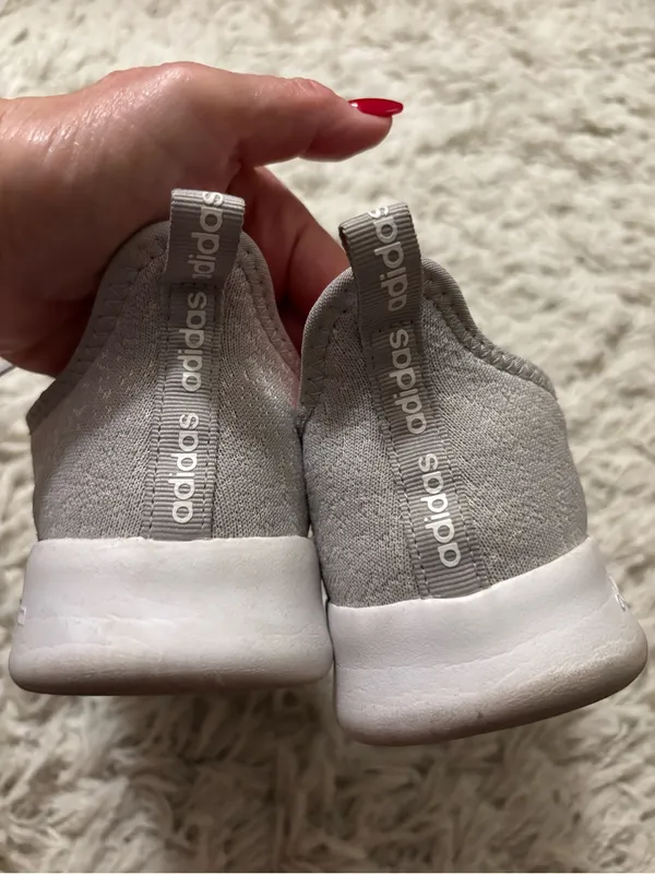 Adidas Cloudfoam Women’s Gray Lightweight Sneakers with Coral Lining Size 6.5 - Image 2
