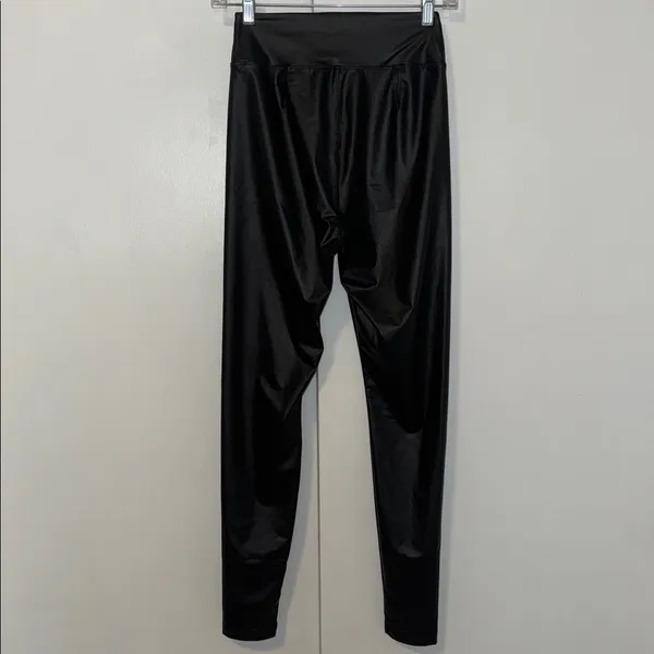 Aerie Offline Vegan Leather Leggings High Rise Women’s Size M Medium Black - Image 5