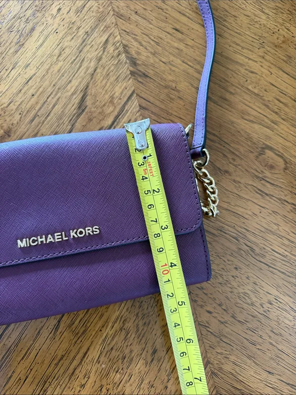 Michael Kors Jet Travel Purse - Image 4