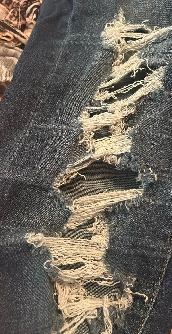 American Eagle Jeans Skinny Ripped - Image 3