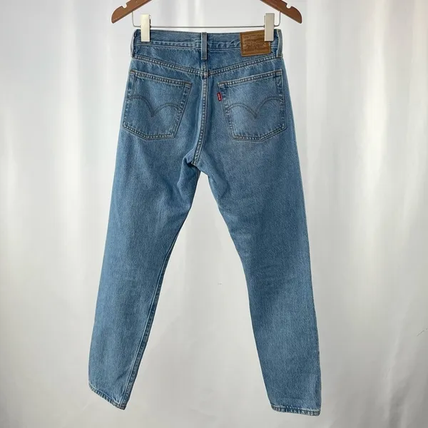 Levi’s Wedgie Straight Distressed Jeans‎ in Blue Size 25 - Image 7