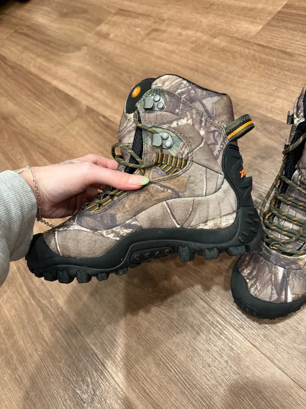 Real tree camo boots - Image 3