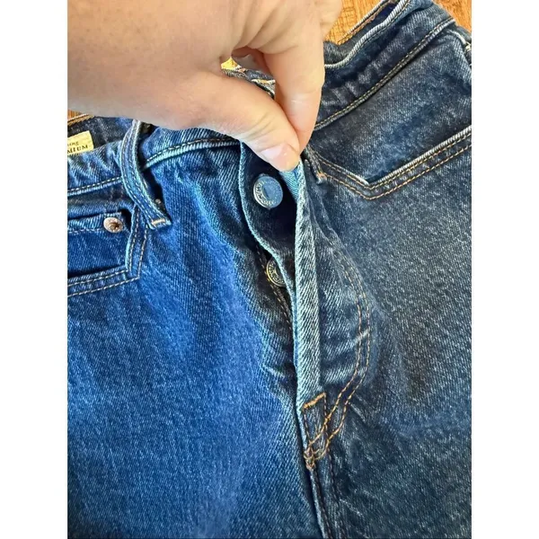Levi’s wedgie straight high rise button fly raw hem jean size 24 - Image 5