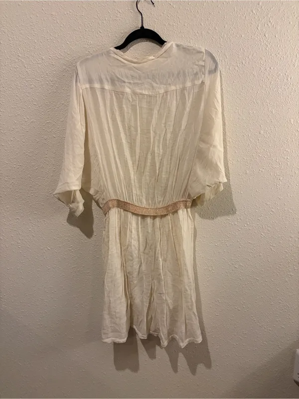 Lightweight Cream Gauze V-Neck Dress with Gold Waistband - Image 4