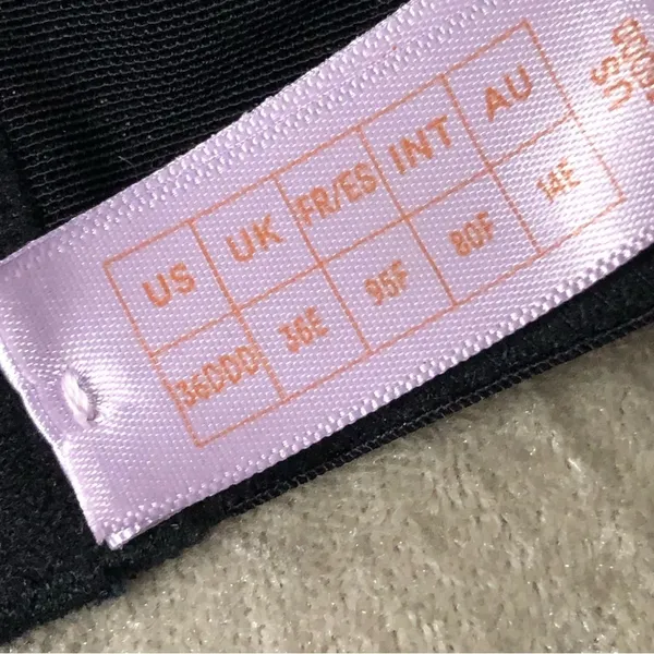 Savage X Fenty size 36DDD A Little Tart Unlined bra - Image 8