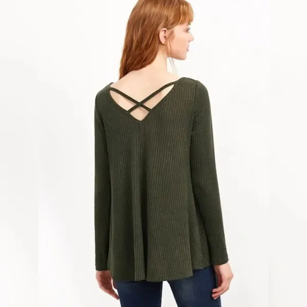 Army Green Crisscross Double V Neck Ribbed T-shirt - Image 2