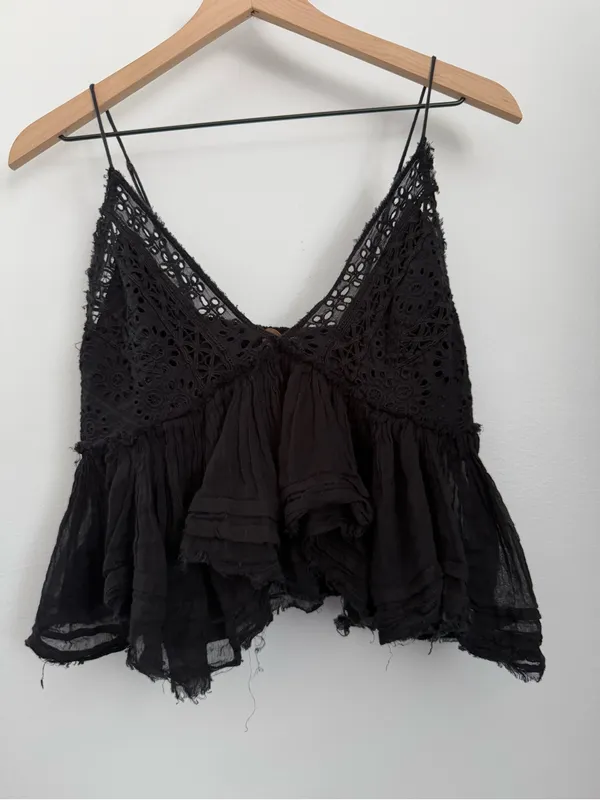 Free People XL Carrie Babydoll Cami Top Black Eyelet Boho Peasant Lagen Fairy - Image 2