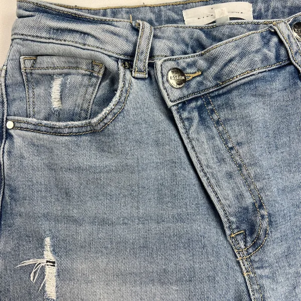 Risen High Rise Crossover Straight Leg Distressed Jeans Light Wash Size 7/28 - Image 3