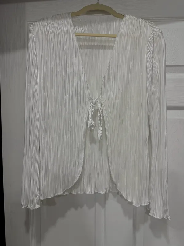 White Top - Image 2