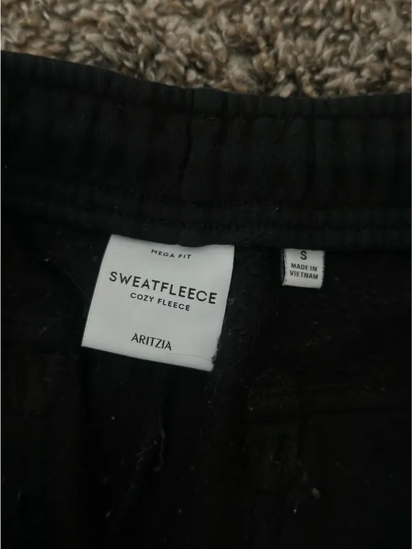 Aritzia Cozy Sweatfleece Mega Cargo Sweatpants - Image 5