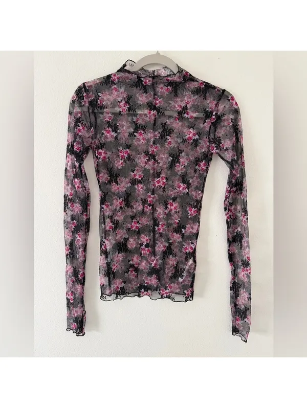 Free People Lady Lux Lace Feminine Layering Top Black & Pink Floral size small - Image 5