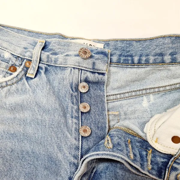 AGOLDE Parker Vintage Cut Off Short in Swapmeet Size 24 - Image 6