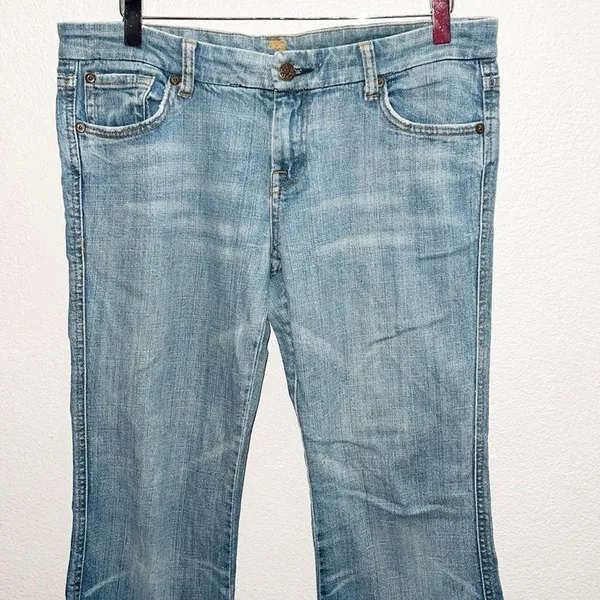 7 For All Mankind Women's Wide Leg Low To MidRise Flare Light Blue Jeans - Image 2