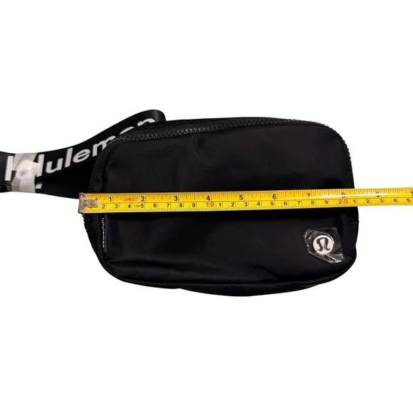 Lululemon Everywhere Belt‎ Bag Black Spellout Sporty Pack Travel Festival NWT - Image 4