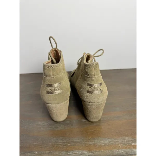TOMS Taupe Suede‎ Desert Wedge Booties Lace-Up Boho Casual Size 8 - Image 8