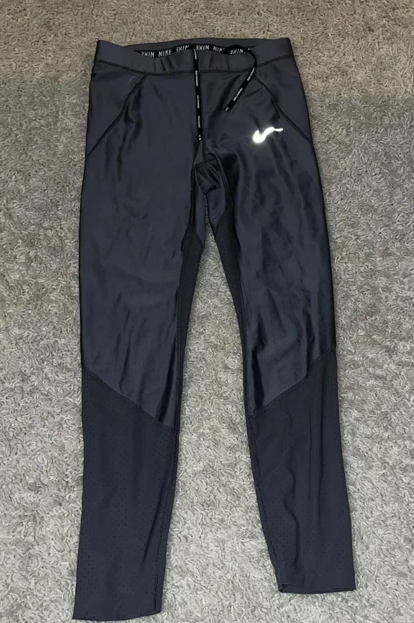 Nike Dri Fit Grey Leggings Size Medium - Image 2