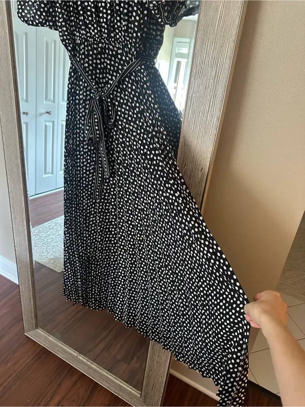 Max Studio Nordstrom Black And White Polka Dot Pleated Skirt Midi Dress Small - Image 2