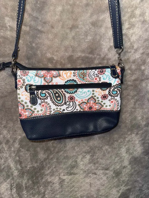 Stone & Co. Paisley Print Multi-Pocket Crossbody Bag - Image 8