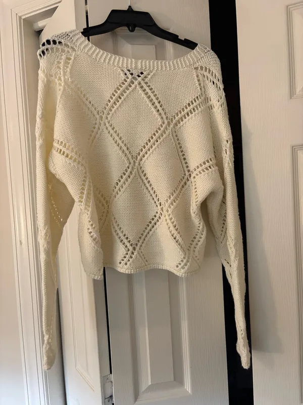 Cream Colored Sweater White - Image 2